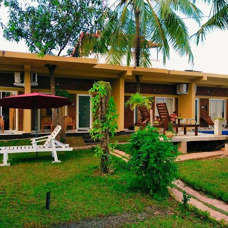 Petit Guest House Negombo Exterior foto